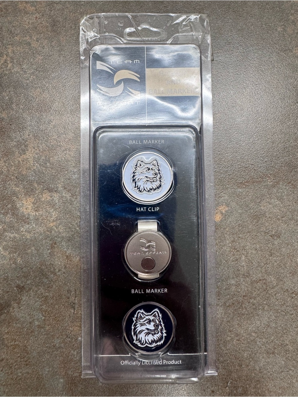 UCONN Huskies Hat Clip with Logo Ball Markers